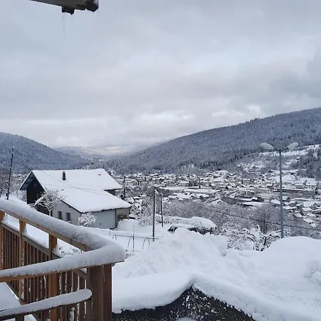 F2 Sur Les Hauteurs De *